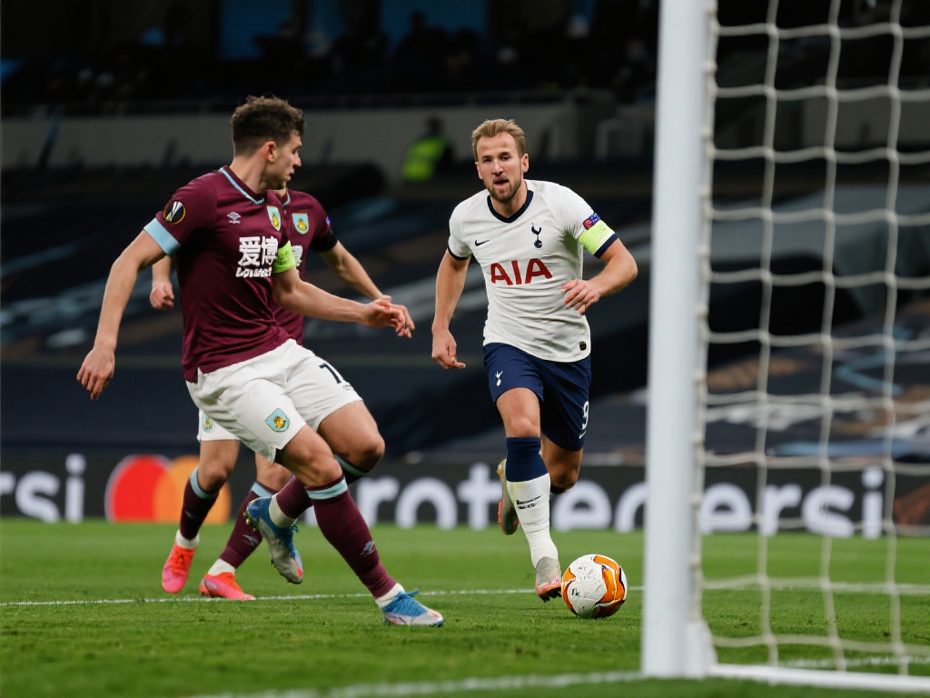 鲍恩小角度巧射建功,西汉姆联战平热刺1-1 虽然在比赛的后半段凭借凯恩创造机会,热刺